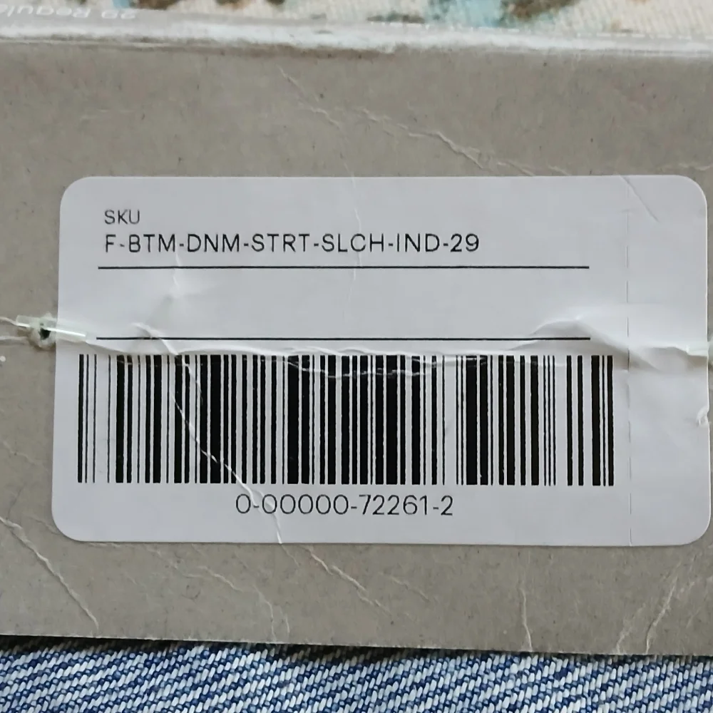 Everlane Blue Straight Leg Jeans Classic Style - (EUC) - Picture 6 of 10